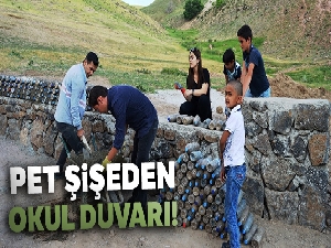 Fedakar öğretmenler pet şişe ile okul duvarı yaptı