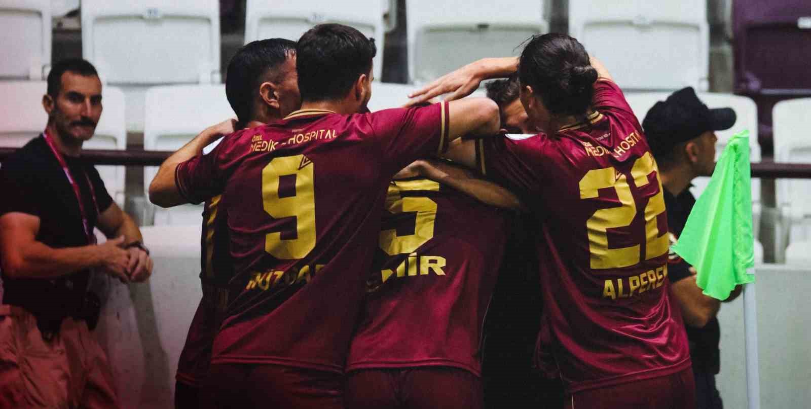 teknik-direktor-bozkurt-tan-futbolculara-2-gun-izin