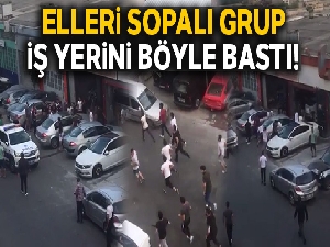 Maslak'ta elleri sopalı bir grubun iş yerini basma anı kamerada