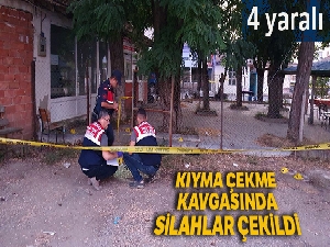 Kıyma çekme tartışması yüzünden kasaplar arasında silahlı kavga çıktı: 4 yaralı