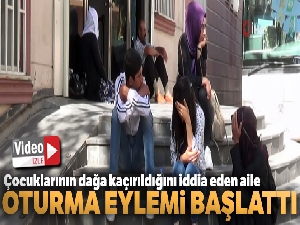 Diyarbakır'da bir aile çocuklarının dağa kaçırıldığını iddia ederek oturma eylemi başlattı