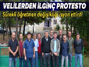 Sürekli öğretmen değişince, velilerden ilginç protesto