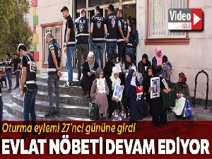 Annelerin HDP önündeki evlat nöbeti 27'nci gününde
