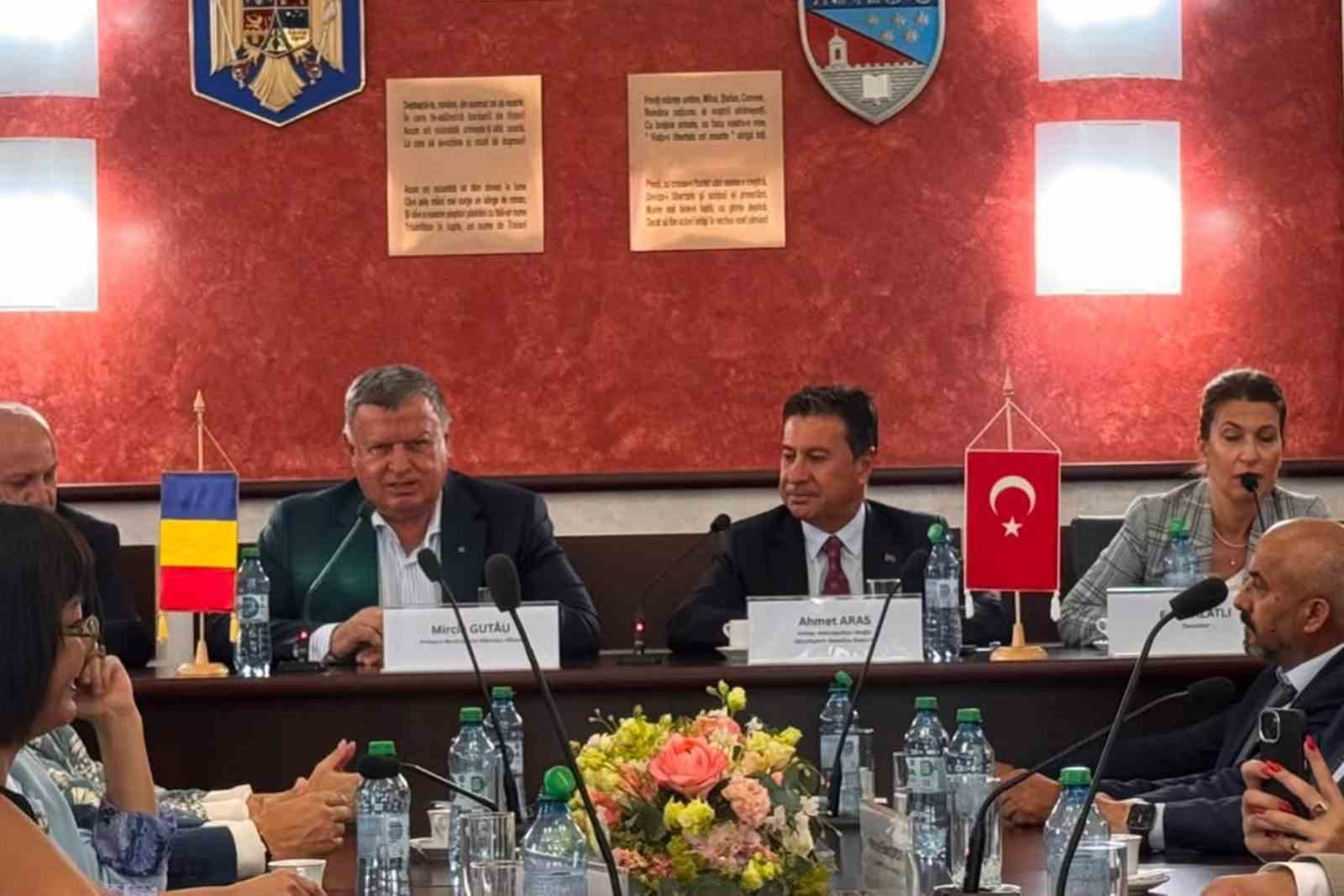 baskan-aras-romanya-da-kardes-kent-temaslarinda-bulundu