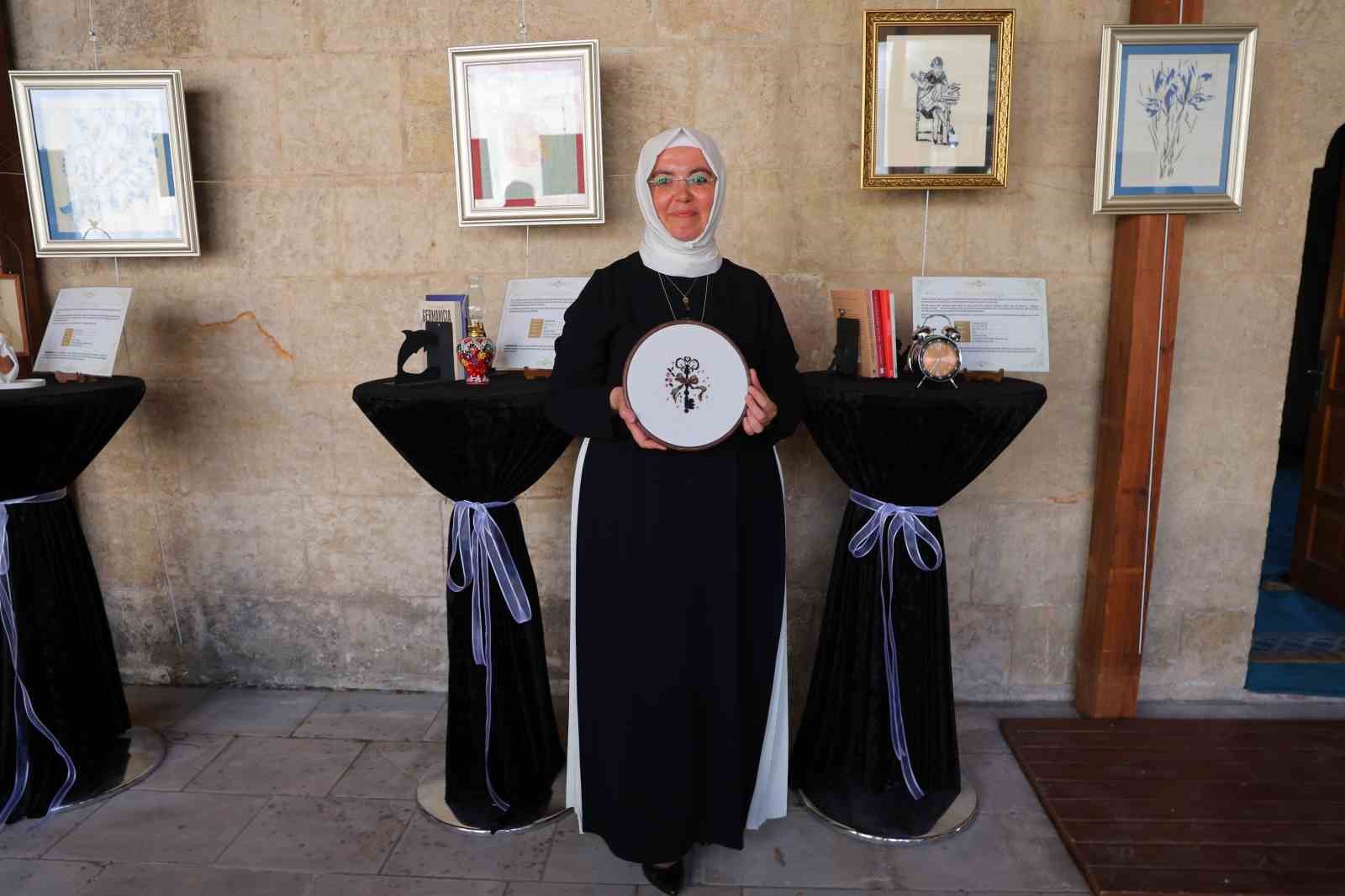 kahramanmaras-ta-kultur-yolu-festivali-kapsaminda-edebiyat-kultur-ve-tekstil-sanati-bir-araya-getirildi