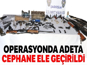 Operasyonda adeta cephane ele geçirildi