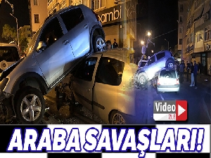 Sürücüsünün kontrolünden çıkan araç, arkadan çarptığı aracın altına girdi