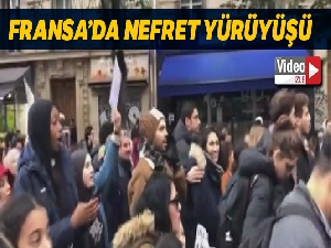 Fransa'da on binlerce kişi İslam nefretine karşı yürüyüş yaptı