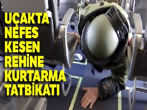 Özel harekat polislerinden, uçakta nefes kesen rehine kurtarma tatbikatı