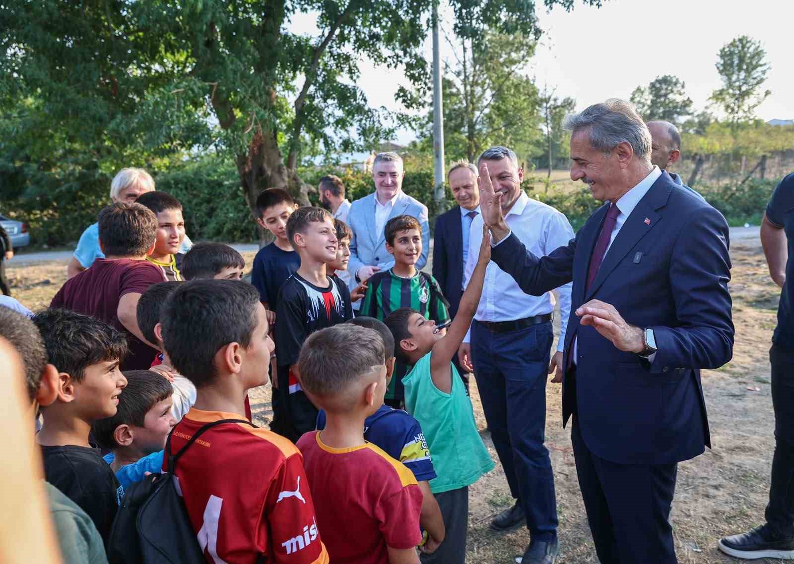 spor-tesisi-acilisi-cocuklara-cifte-bayram-oldu