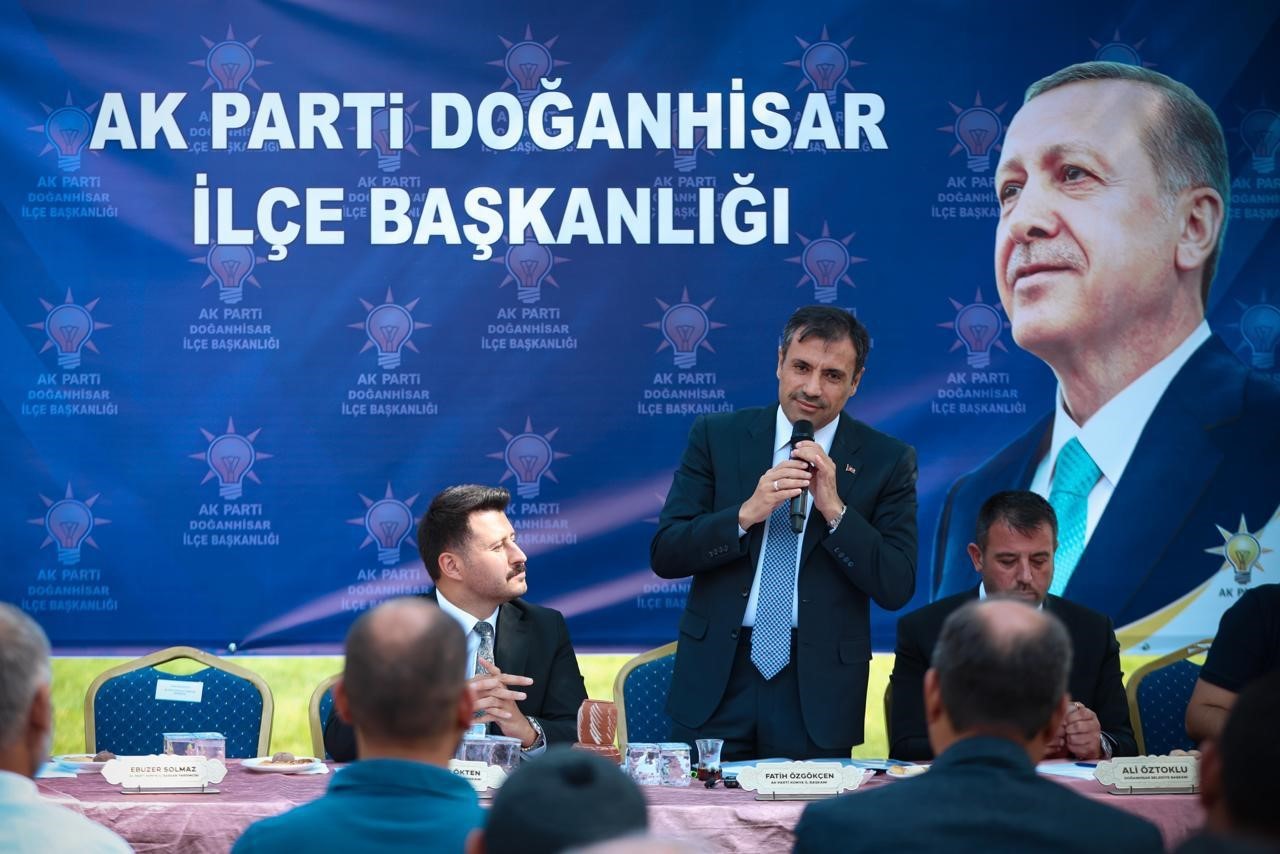 ak-parti-konya-il-baskani-ozgokcen-sahada-dinliyor-ihtiyaclari-yerinde-tespit-ediyoruz