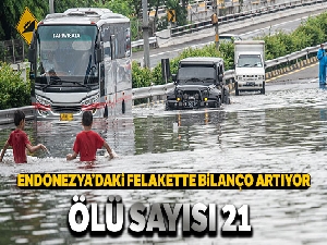 Endonezya'daki sel felaketinde ölü sayısı 21'e yükseldi