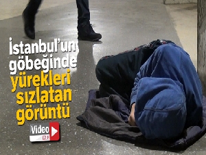 Taksim metrosunda uyuyan çocuk yürekleri sızlattı