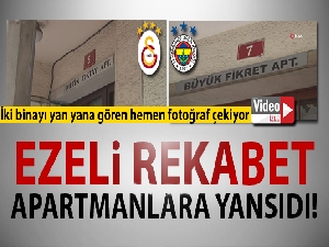 Kadıköy'de Galatasaray-Fenerbahçe ezeli rekabeti apartmanlara yansıdı