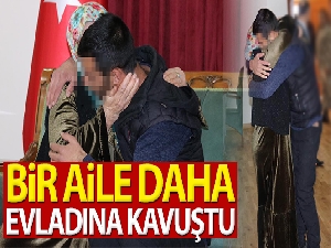 HDP önündeki ailelerden biri daha evladına kavuştu