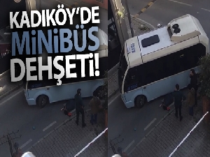 Kadıköy'de hatlı minibüs dehşeti kamerada