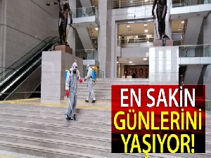 İstanbul Adliyesi en sakin günlerini geçiriyor