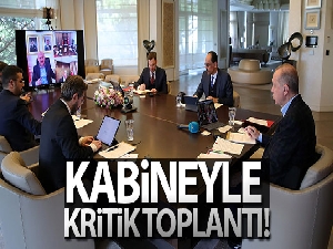 Cumhurbaşkanı Erdoğan, kabine üyeleriyle video konferansla toplantı yaptı