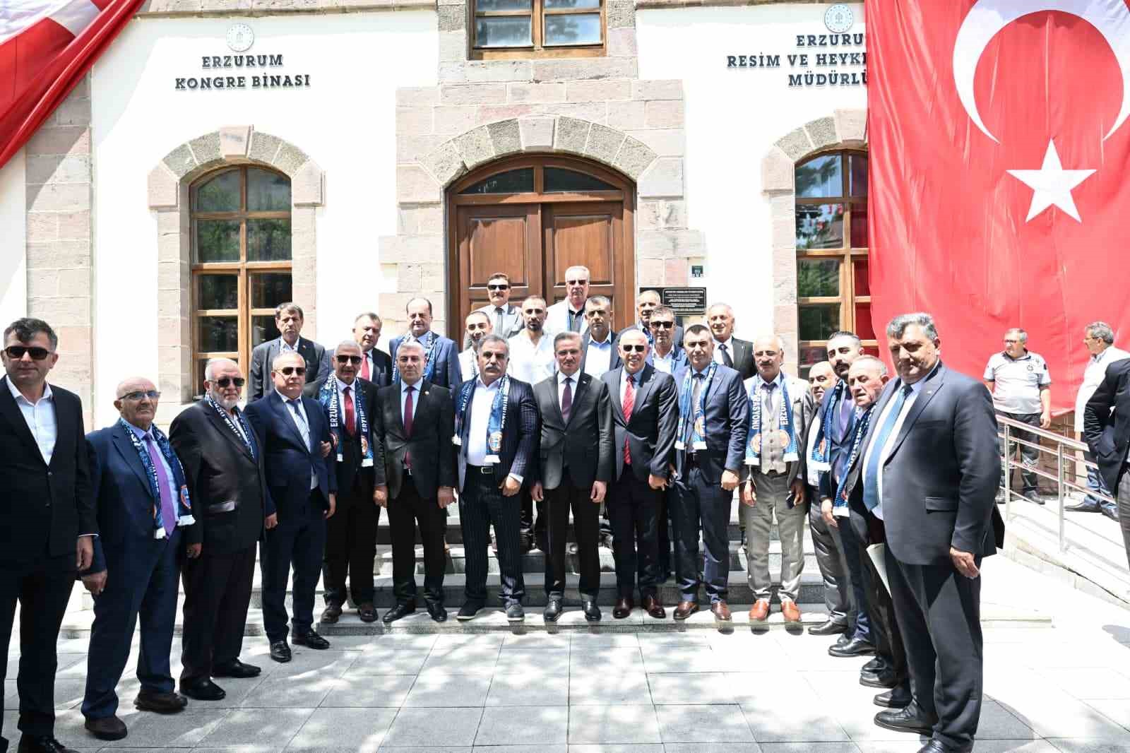 izmir-deki-erzurumlular-memleket-ziyareti-ile-hasret-giderdi