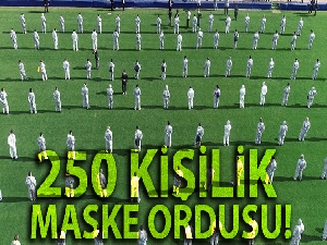 Antalya'da 250 kişilik yıkanabilir maske dağıtım ordusu