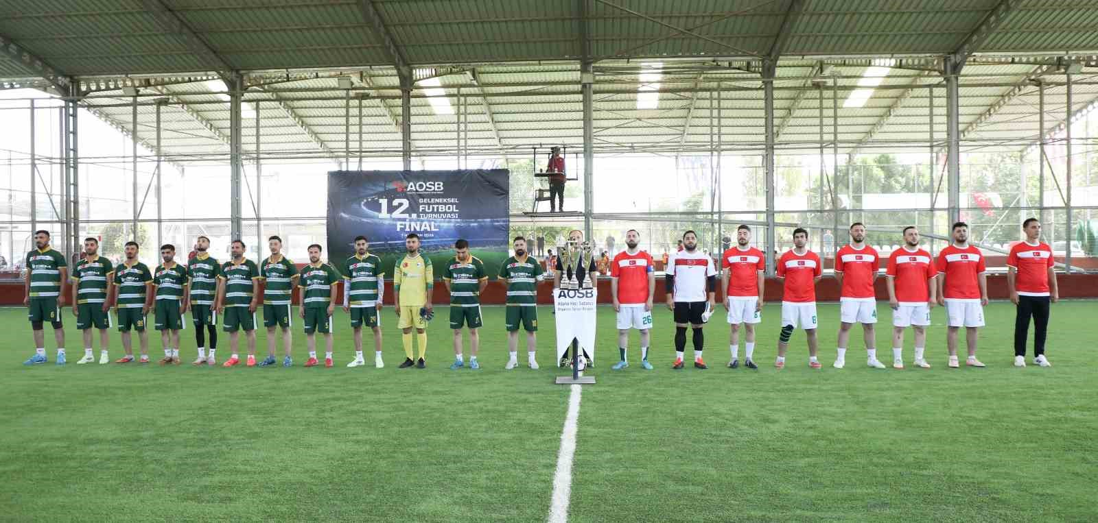 aosb-de-futbol-soleni-finalle-taclandi