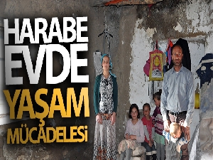 Yıkık dökük evde yaşayan aile yardım bekliyor