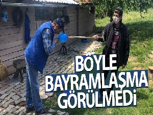 Böyle bayramlaşma görülmedi