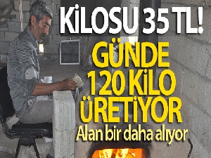 Değirmende susamı öğütüp tahin üretiyor, alan bir daha alıyor