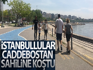 Kısıtlamasız ilk hafta sonunda İstanbullular Caddebostan sahiline koştu