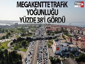 İstanbul'da trafik yoğunluğu havadan görüntülendi