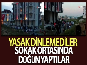 Sokak ortasında düğün yaptılar