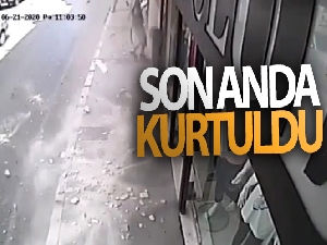 Beton parçalarının altında kalmaktan son anda kurtuldu