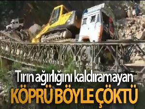 Hindistan'da tırın ağırlığını kaldıramayan köprü çöktü