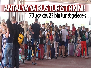 Antalya'ya Rus turist akını