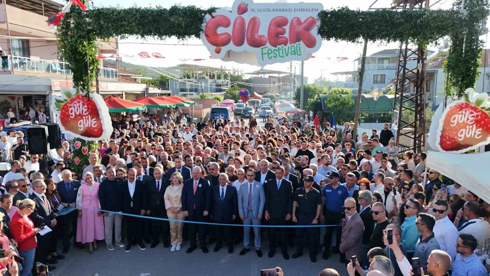 cilek-tadinda-festival-milyonu-askin-misafir-agirladi