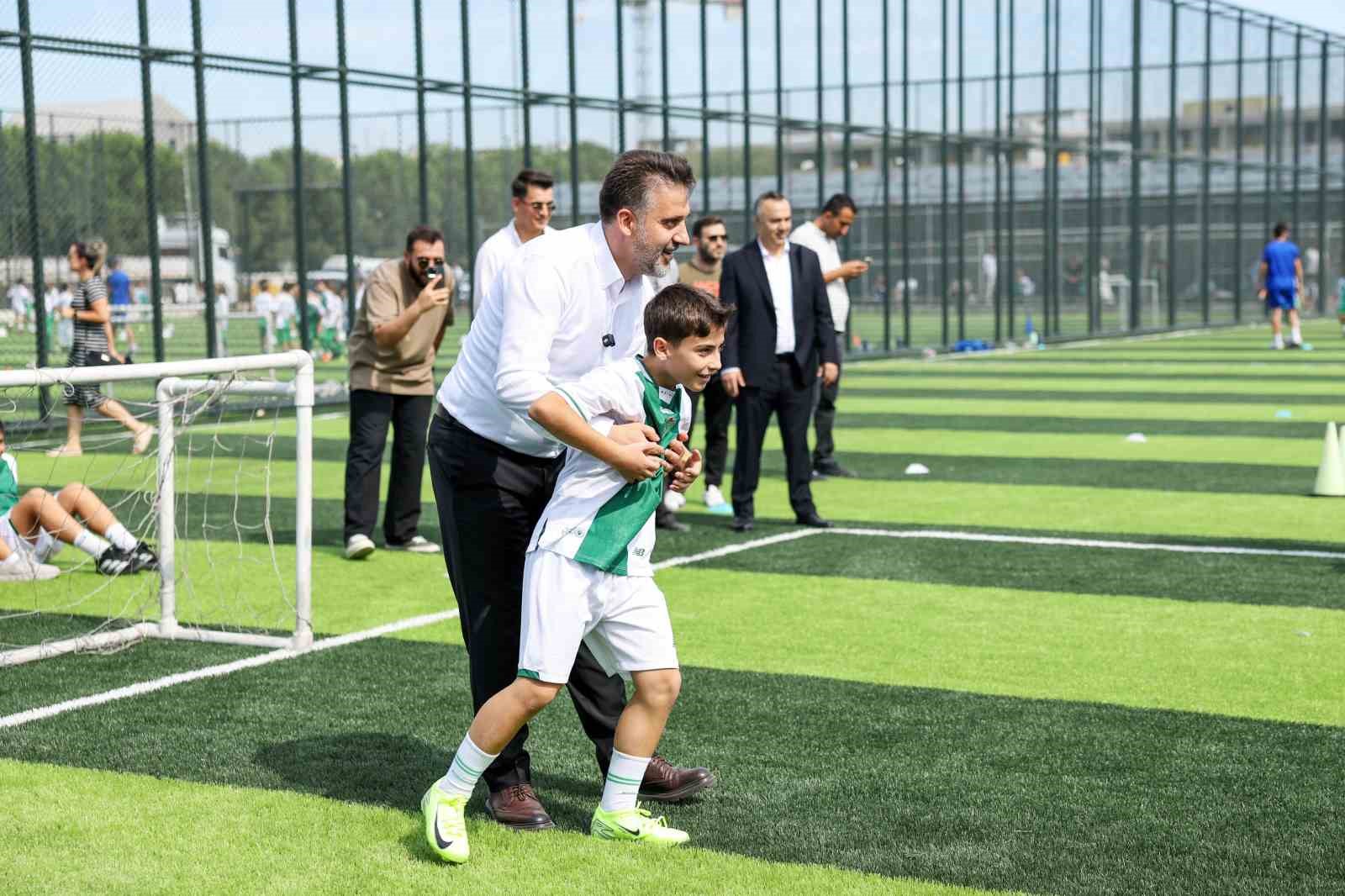 buyuksehir-den-bursaspor-un-gelecegine-yatirim