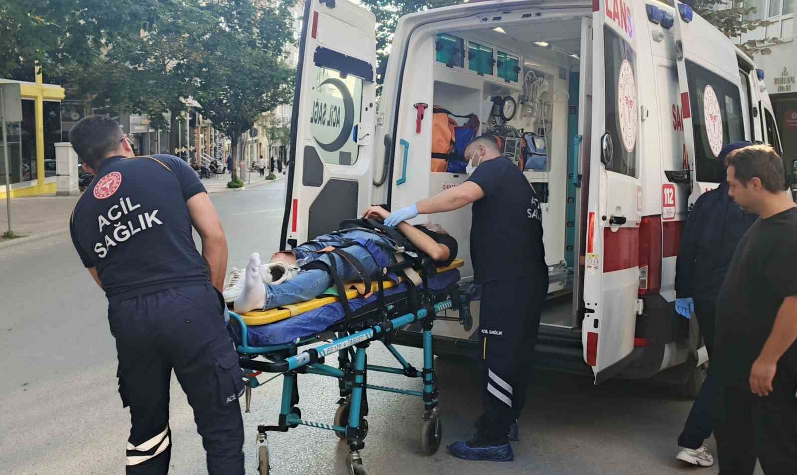 bafra-da-trafik-kazasi-1-yarali