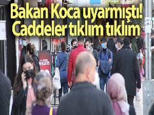 Bakan Koca'nın sürekli uyardığı Mersin'de caddeler tıklım tıklım