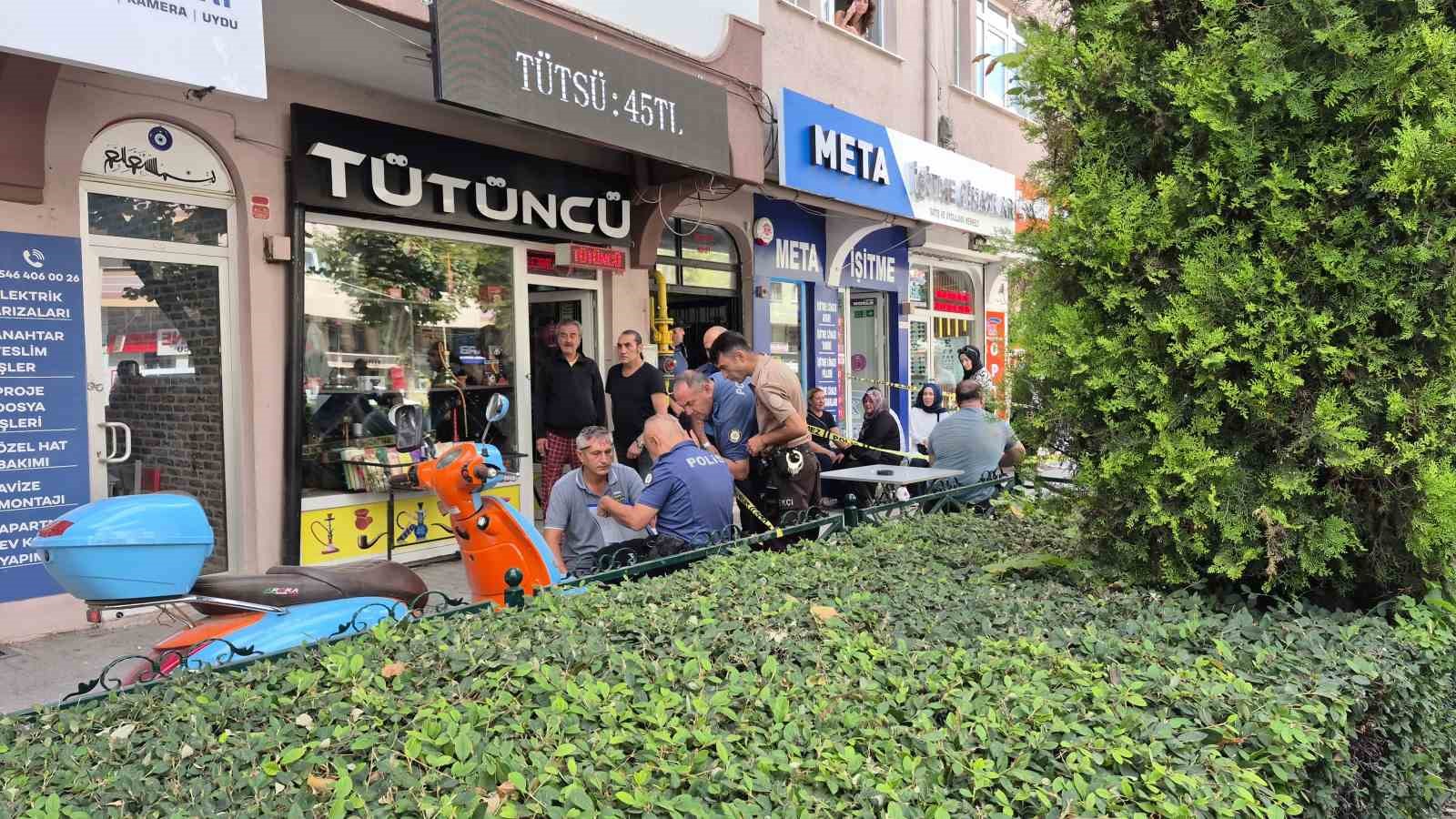 7-nci-kattaki-evinden-cikan-81-yasindaki-sahis-binanin-merdiven-boslugunda-olu-bulundu