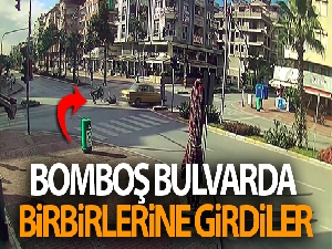 Bomboş bulvarda birbirlerine girdiler, motosiklet sürücüsü ölümden döndü