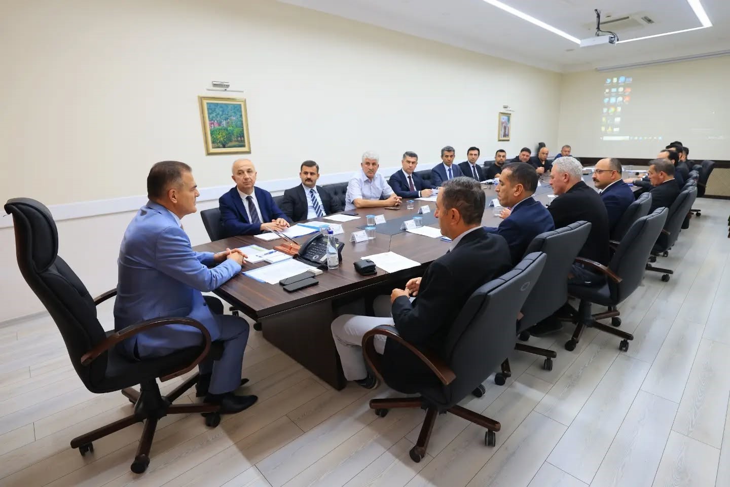 koycegiz-ve-dalyan-icin-planlanan-elektrikli-tekne-donusum-projesi-gorusuldu