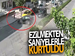 Yolun karşısına geçerken ezilmekten saniyelerle böyle kurtuldu