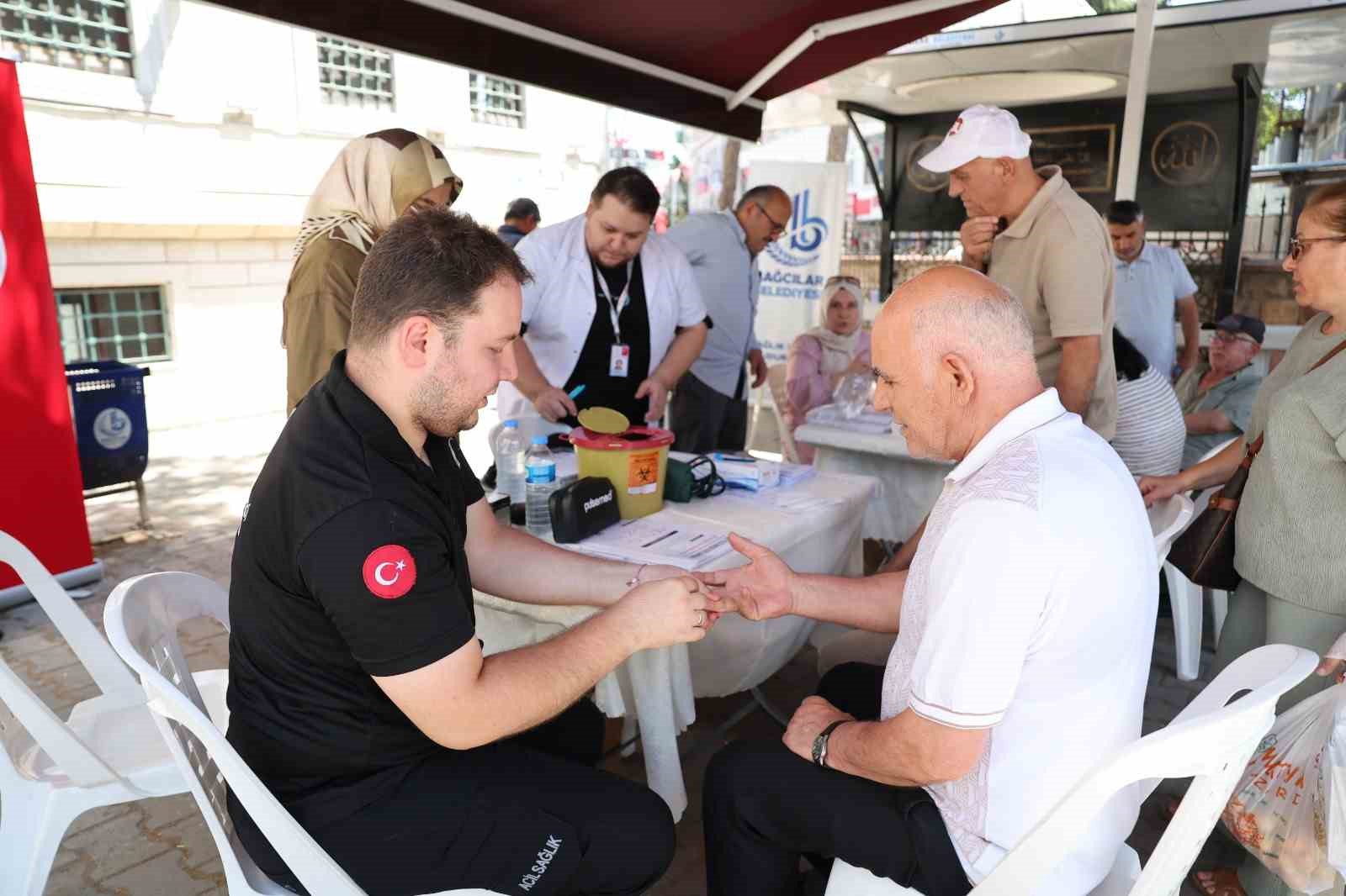 bagcilar-da-camilerde-saglik-taramasi-yapildi