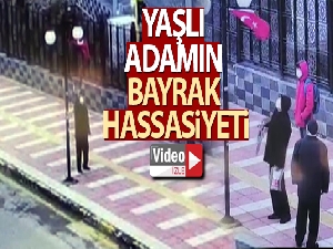 Yaşlı adamın bayrak hassasiyeti
