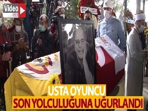 Usta oyuncu Rasim Öztekin son yolculuğuna uğurlandı