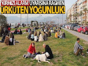 İzmir'de ‘kırmızı alarm' uyarısına rağmen ürküten yoğunluk