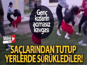 Genç kızların acımasız kavgası kameraya yansıdı