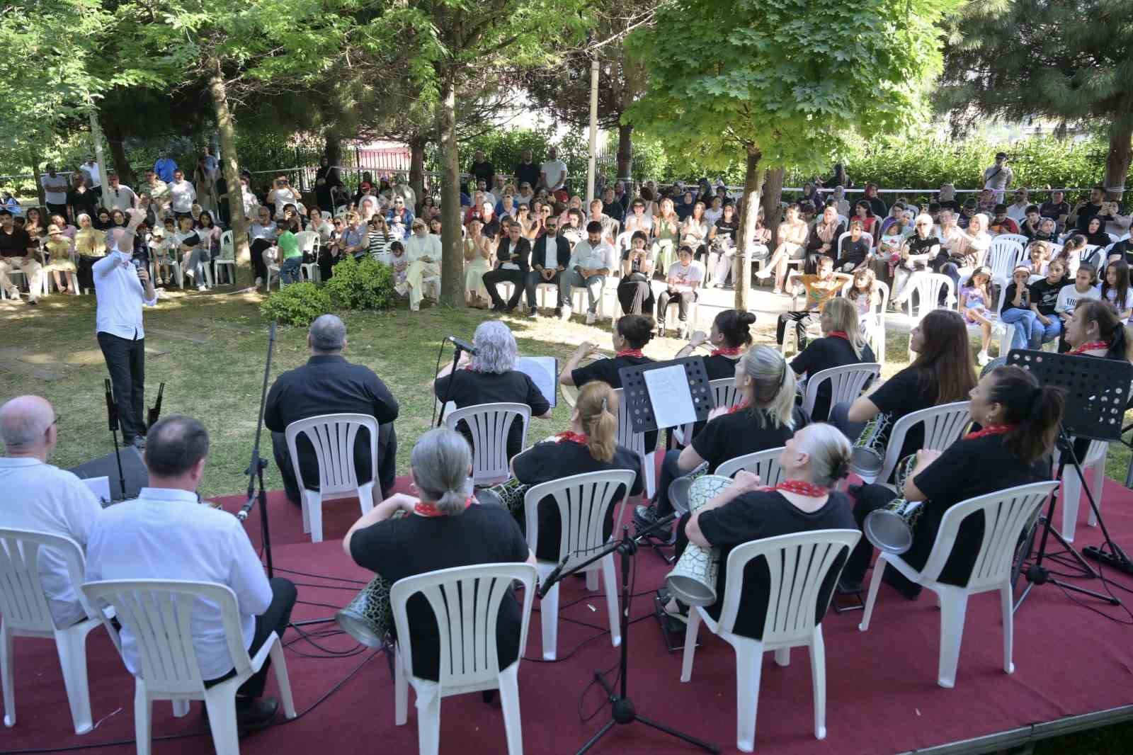 esenyurt-ulu-cinar-da-muzik-dolu-donem-finali