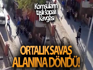 Komşuların taşlı sopalı kavgası cep telefonu kamerasında