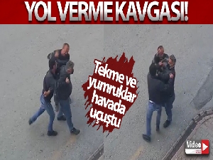 Sancaktepe'de yol verme kavgası: Tekme ve yumruklar havada uçuştu